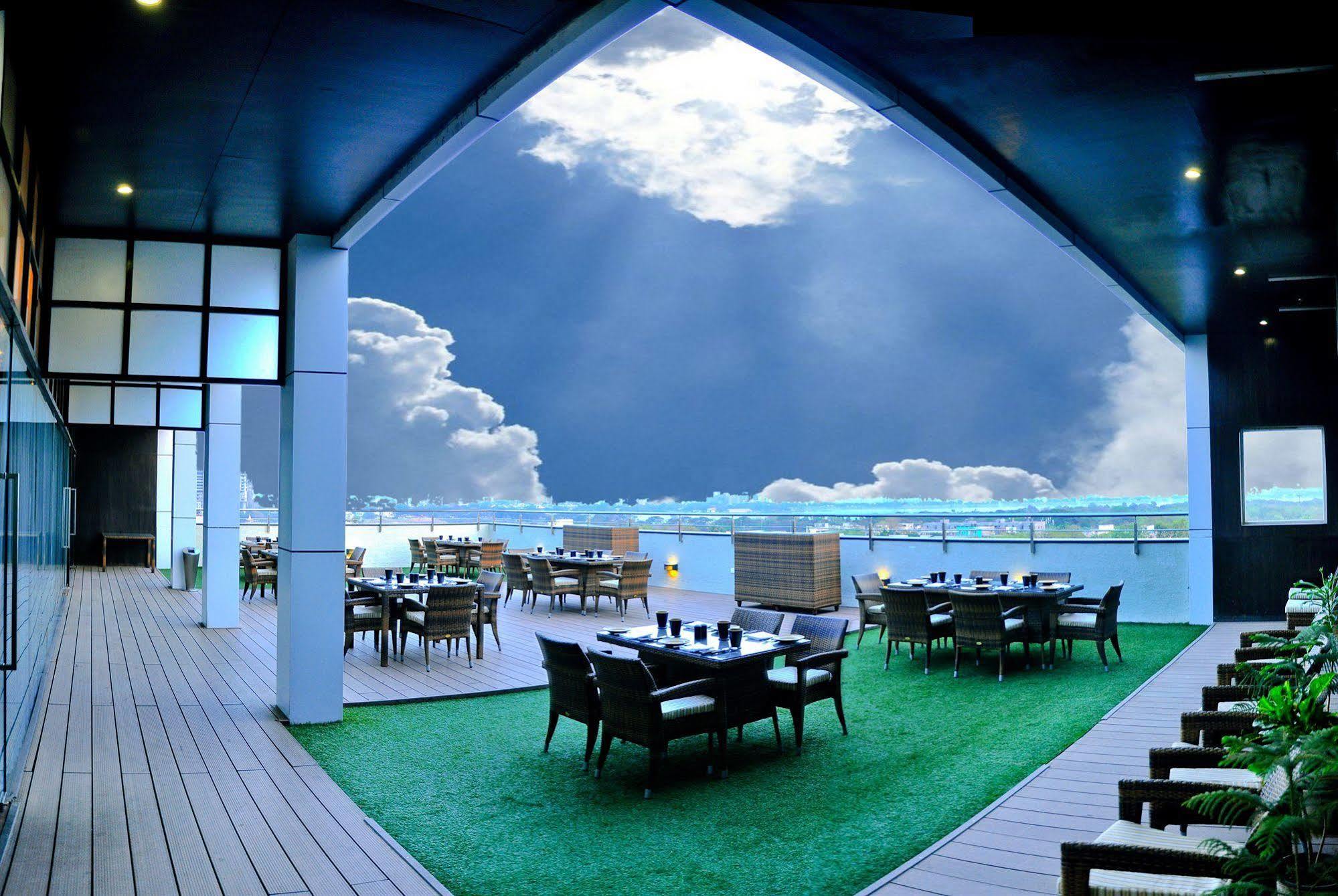 Manasarovar - The Fern Hyderabad Esterno foto